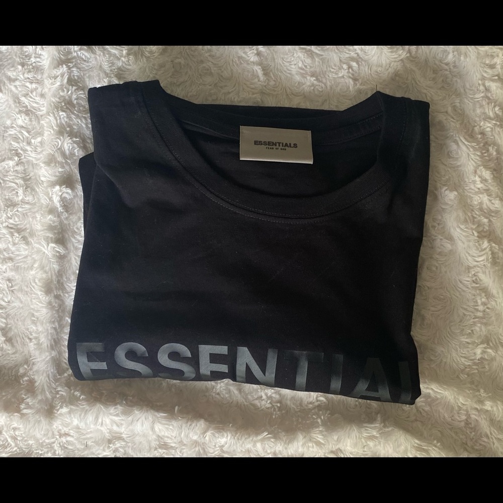 Essentials T-shirt